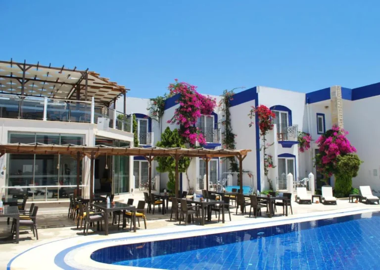 Hotel Serpina Bodrum – Start Travel 25