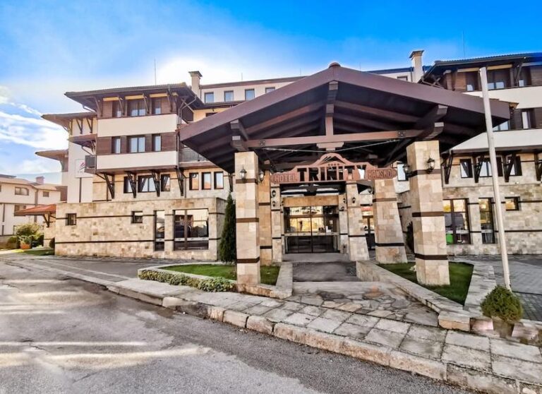 Hotel Trinity Bansko ulaz i slika objekta