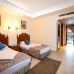 titanic_palace_47893