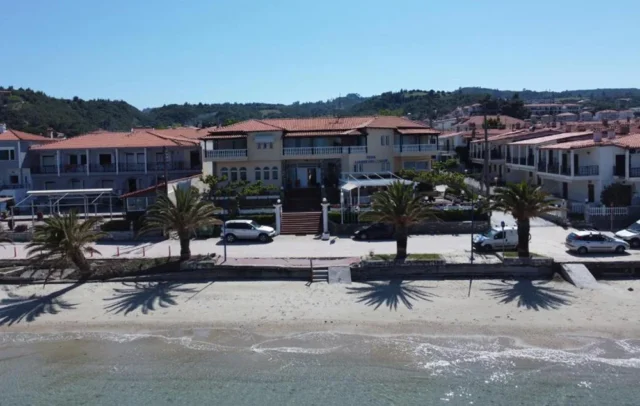 Hotel Polihrono Beach
