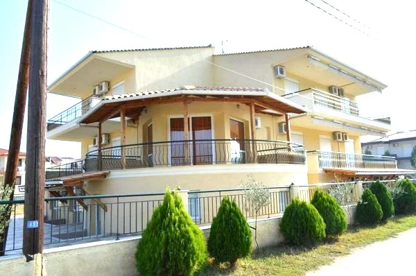 Vila Paris Nea Vrasna – Start Travel 13