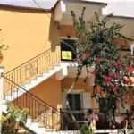 Zacharias Studia Parga – Start Travel 10