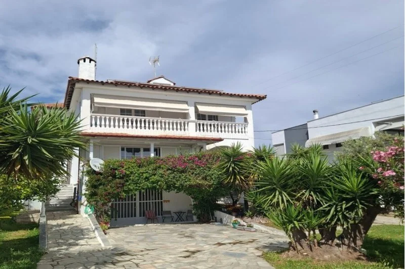 Vila Badis 2 (ex Christina) – fotografija 3