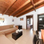 Vila Muses in blue Polihrono – Start Travel 12